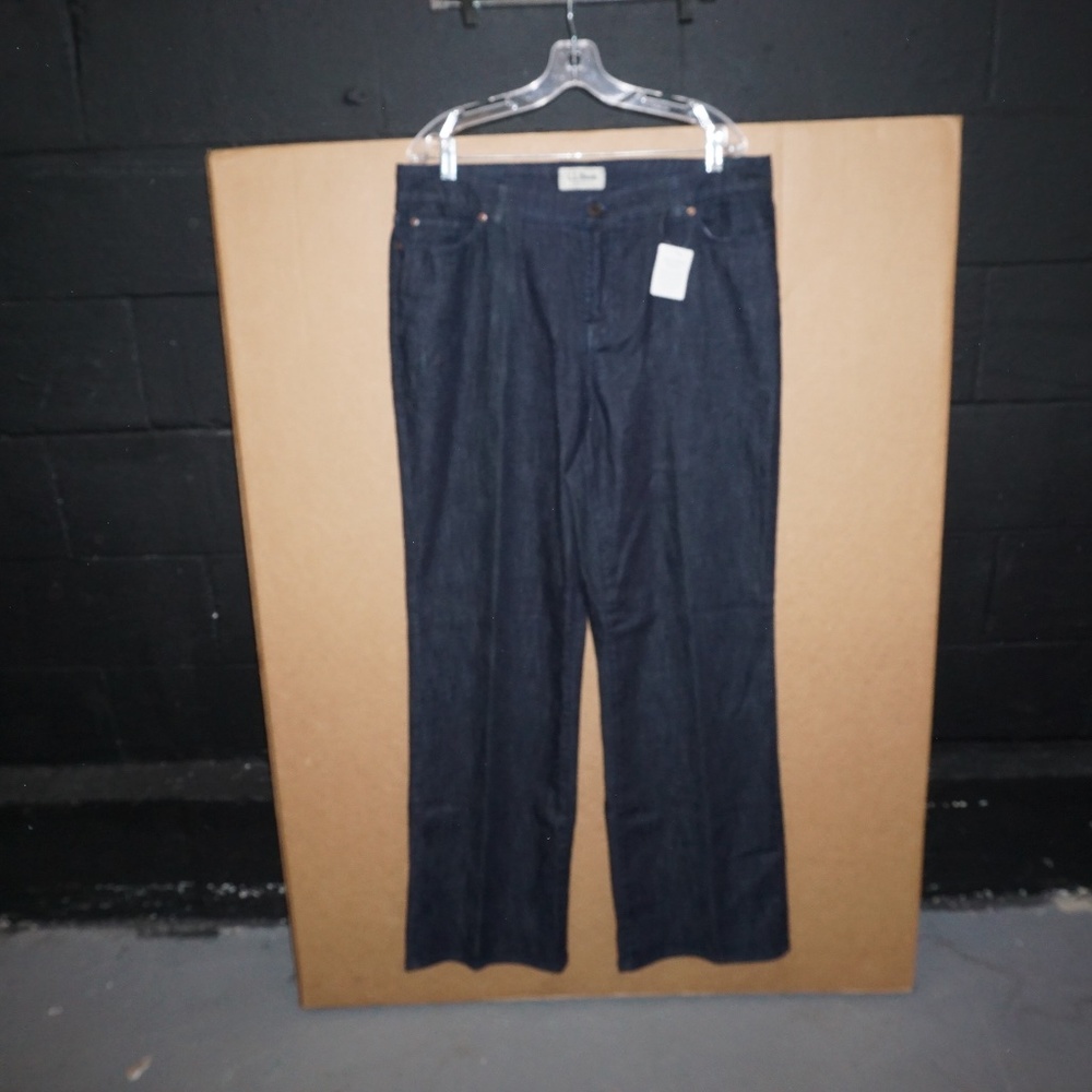 NEW LL BEAN jeans women's 16 MT wide straight leg